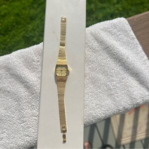 Citizen Ladies Watch 2030-941675SMW Base Metal Quartz New Battery BW-5683